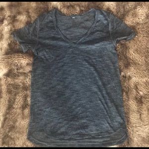 Lululemon t shirt